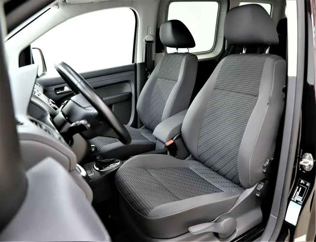 Volkswagen Caddy 2.0 TDI Comfortline 4Motion DSG PDC AHK - Photo 17