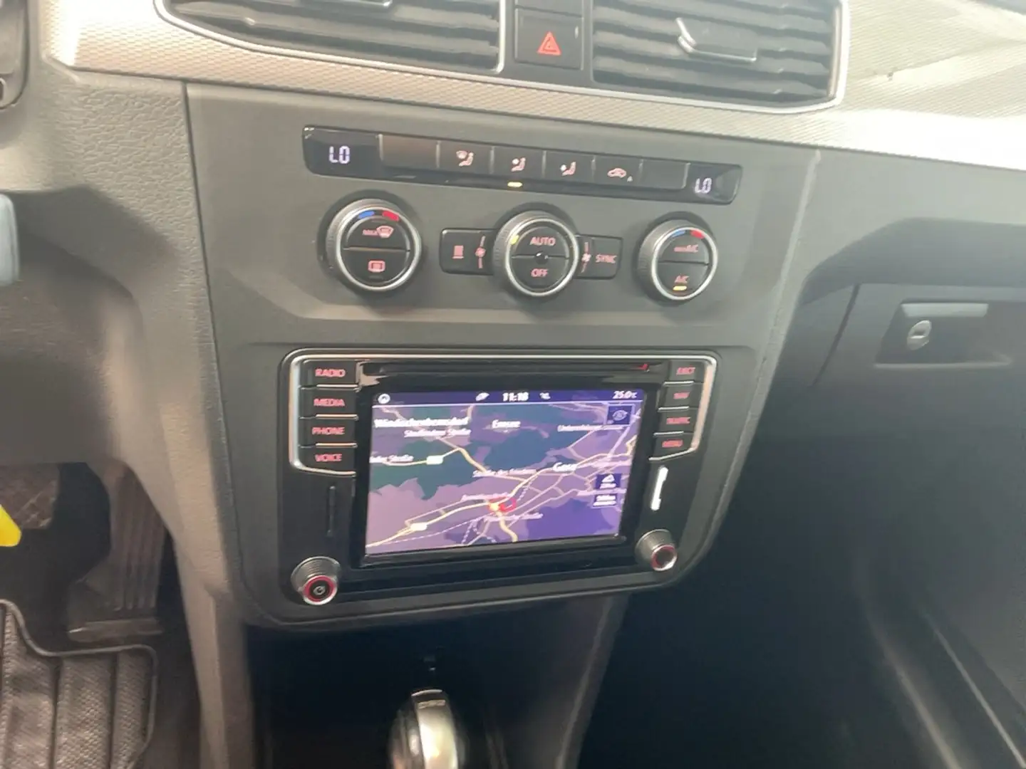 Volkswagen Caddy 2,0 TDI COMFORTLINE Xenon, Navigation - Photo 12