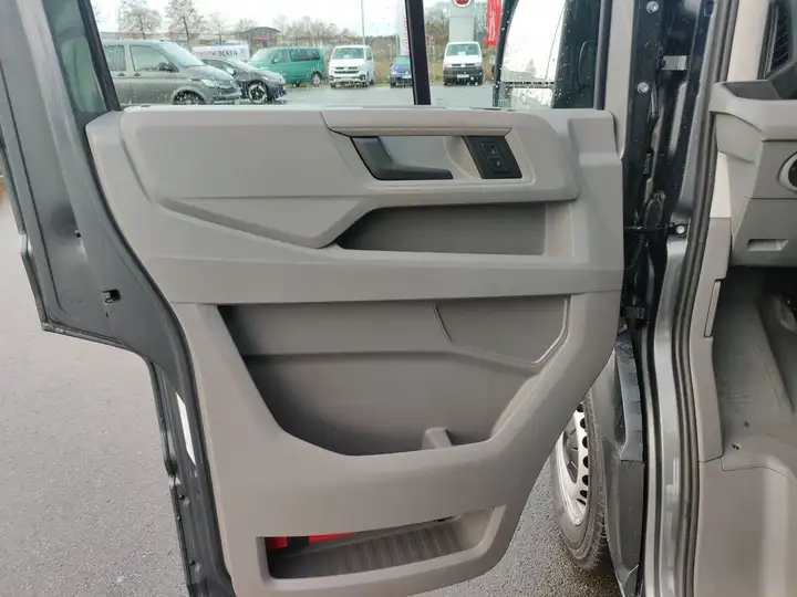 Volkswagen Crafter 35 2.0 TDI Kasten LR HD - Photo 5