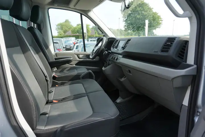 Volkswagen Crafter 35 L3H2 FWD 9 Sitzer+RAMPE+NAVI+PDC+APP - Photo 23