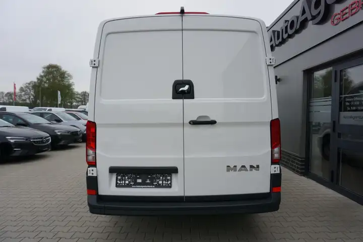 Volkswagen Crafter MAN TGE 2.0 TDI Kasten L3H2 FWD+KAMERA+APP - Photo 5