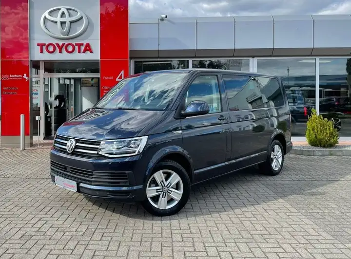 Volkswagen Transporter Multivan DSG Kurz Comfortline StandHz. AHK NAVI