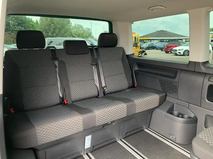 Volkswagen Transporter Multivan T6.1 Kurz Family - Photo 13