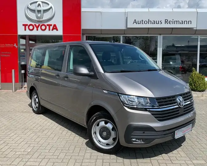 Volkswagen Transporter Multivan T6.1 Kurz DSG Family Navi AHK DSG Alarm - Photo 3