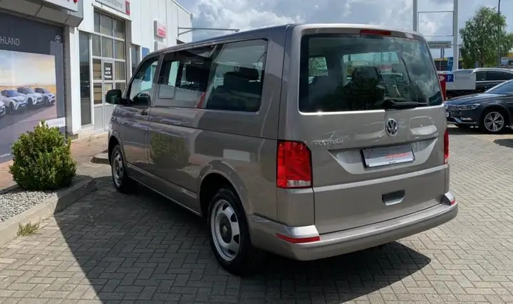 Volkswagen Transporter Multivan T6.1 Kurz DSG Family Navi AHK DSG Alarm - Photo 4