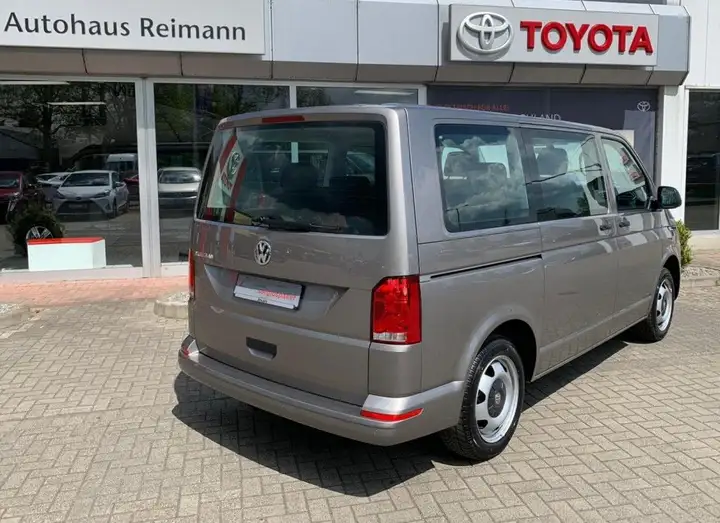 Volkswagen Transporter Multivan T6.1 Kurz DSG Family Navi AHK DSG Alarm - Photo 5