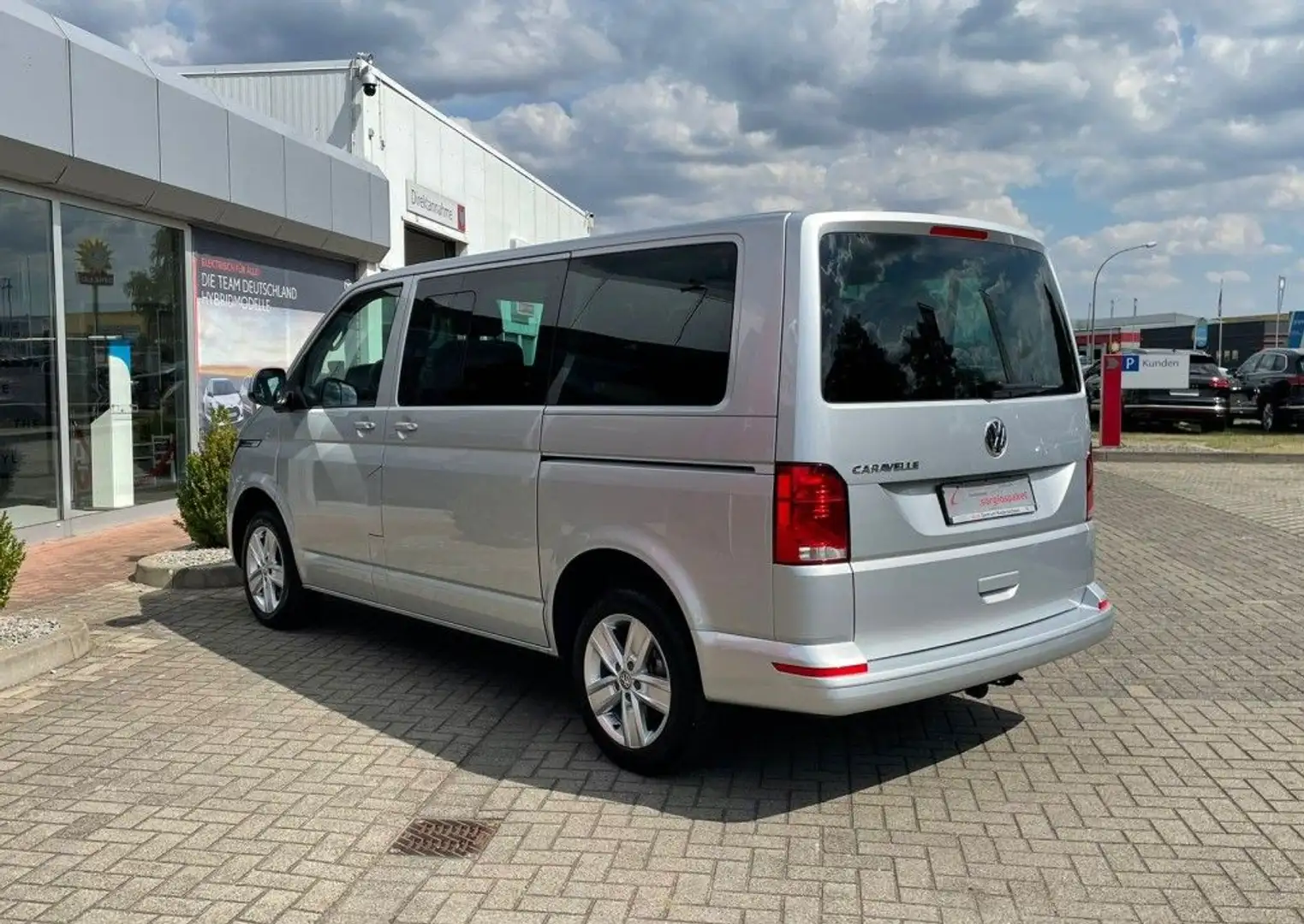 Volkswagen Transporter Caravelle T6.1 DSG Kurz Comfortline StandHZ AHK Na - Photo 5