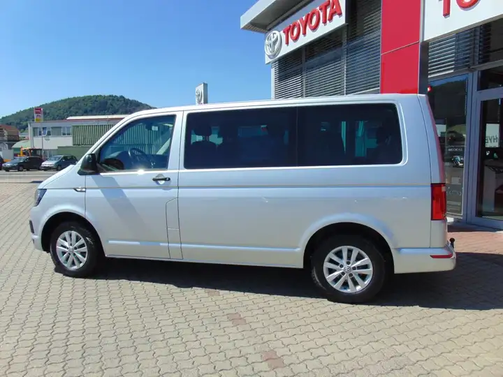 Volkswagen Transporter Multivan DSG Kurz Trendline - Photo 3